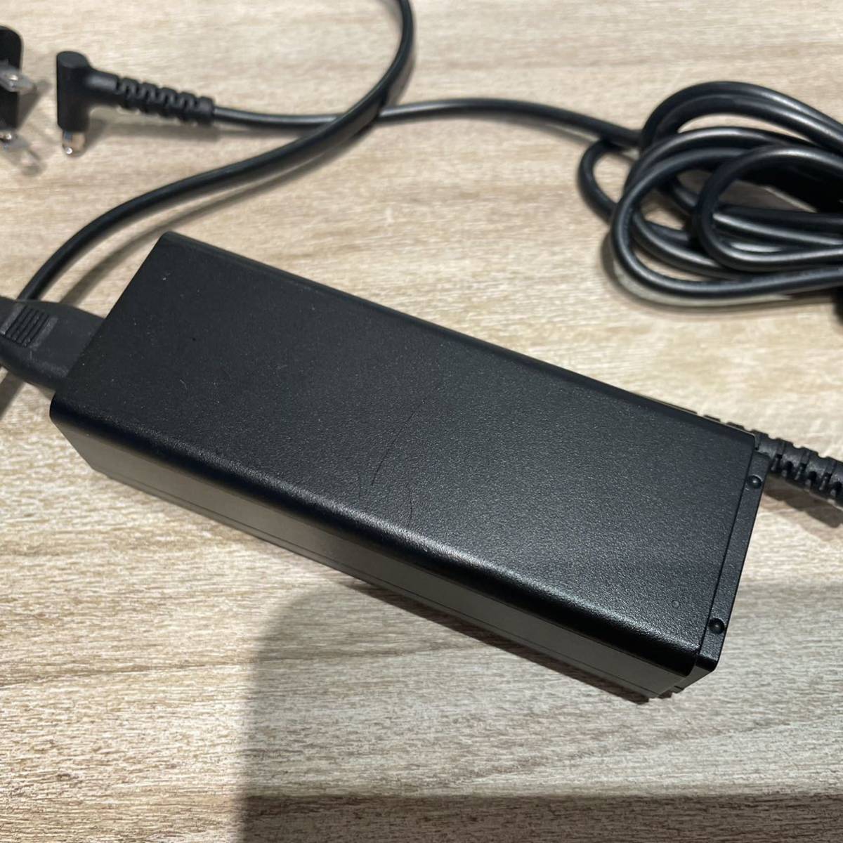 VAIO 純正ACアダプター VJ8AC19V73 19.5V 2.0A/ 5.0V 動作確認済 Zシリーズ SONY _4