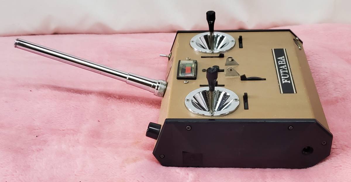 中古 FUTABA フタバ 2PL-2.4G ラジコン ラジコンヘリ送信機 プロポ受信