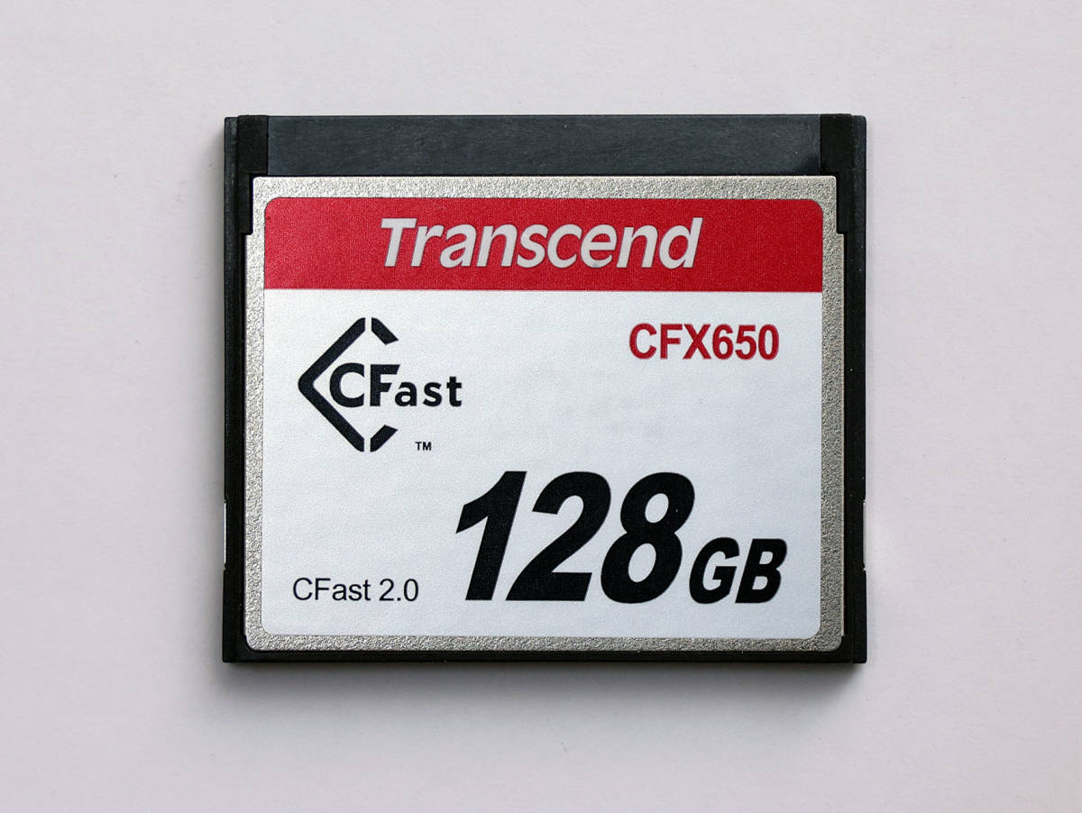 中古 Transcend CFastカード128GBと中古Transcend CFast USB3.0 カードリーダー