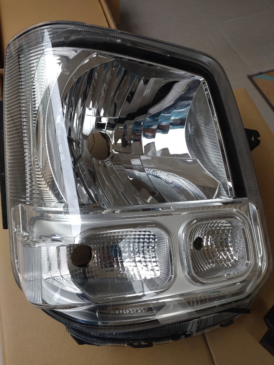 送料無料 】エブリィ スズキ DA17V 右ヘッドライト ヘッドランプ 純正