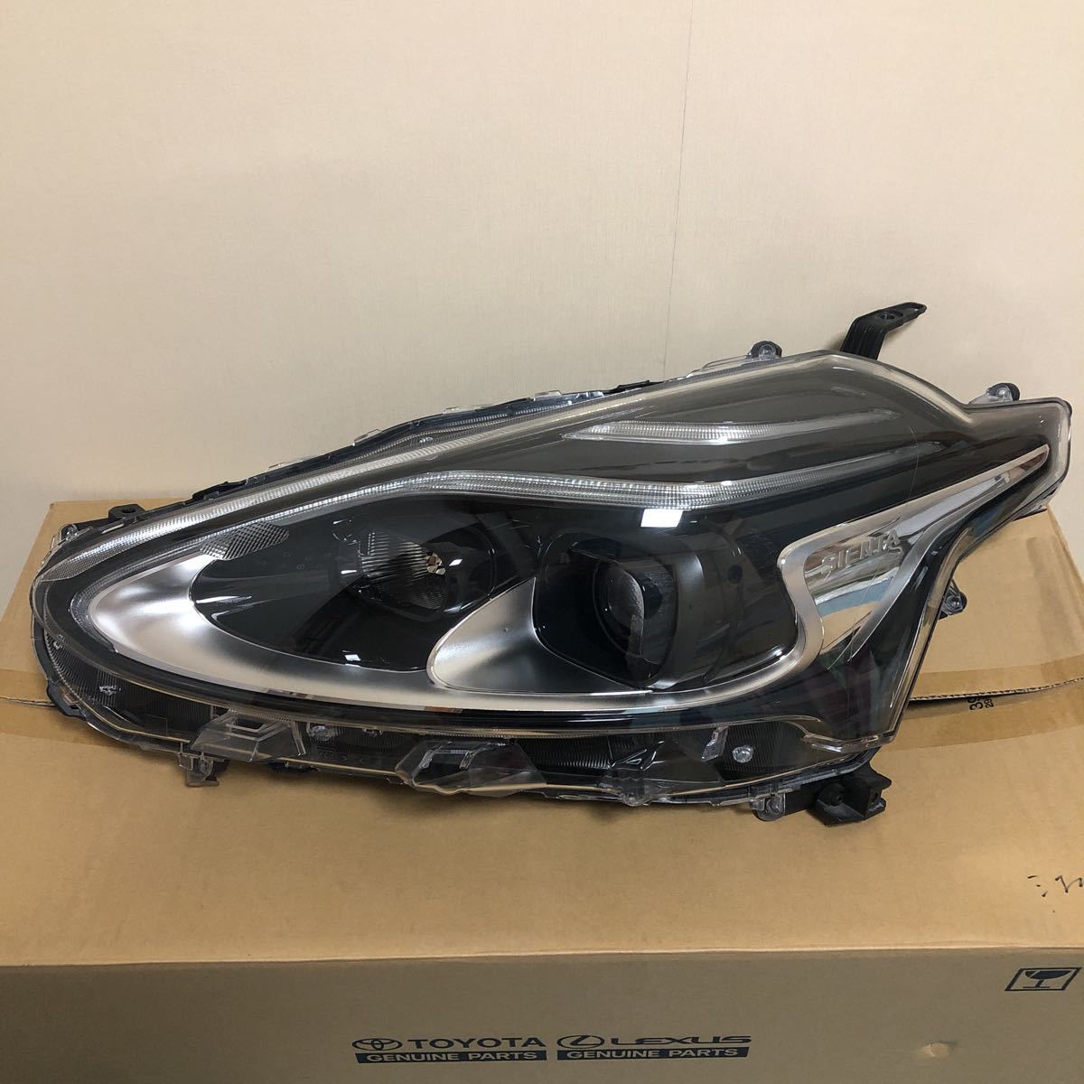 美品 シエンタ NHP170 NSP170 左 LED ヘッドライト