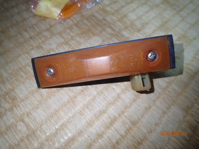 旧車 カローラ レビン トレノ KE70 KE70 71 純正 サイドマーカー ユニット koito 12-126