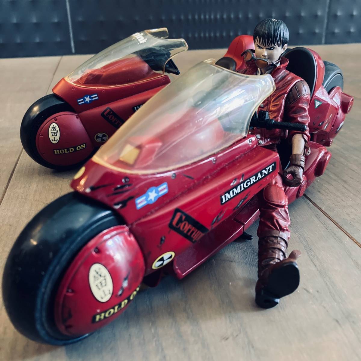 未開封 テープ付 マクファーレン トイズ AKIRA 金田フィギュア バイク McFARLANE TOYS (マクファーレントイズ) フィギュア AKIRA 金田 バイク