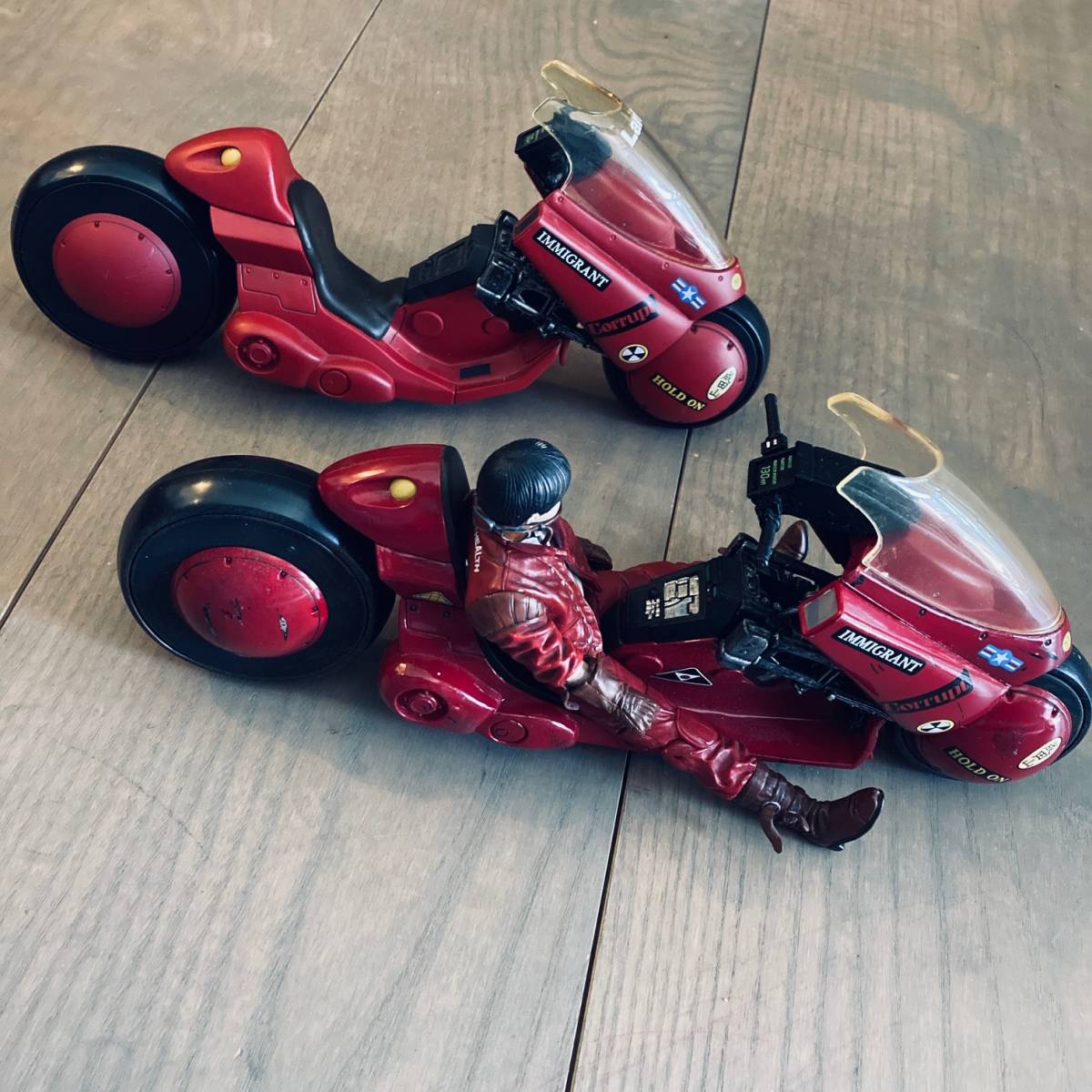 金田のバイク マクファーレン 2種類ペア 希少 AKIRA KANEDA MOTO