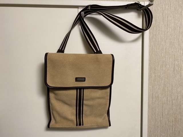 バーバリーブラックレーベル　ショルダーバッグ　BURBERRY BLACK LABEL　メンズ