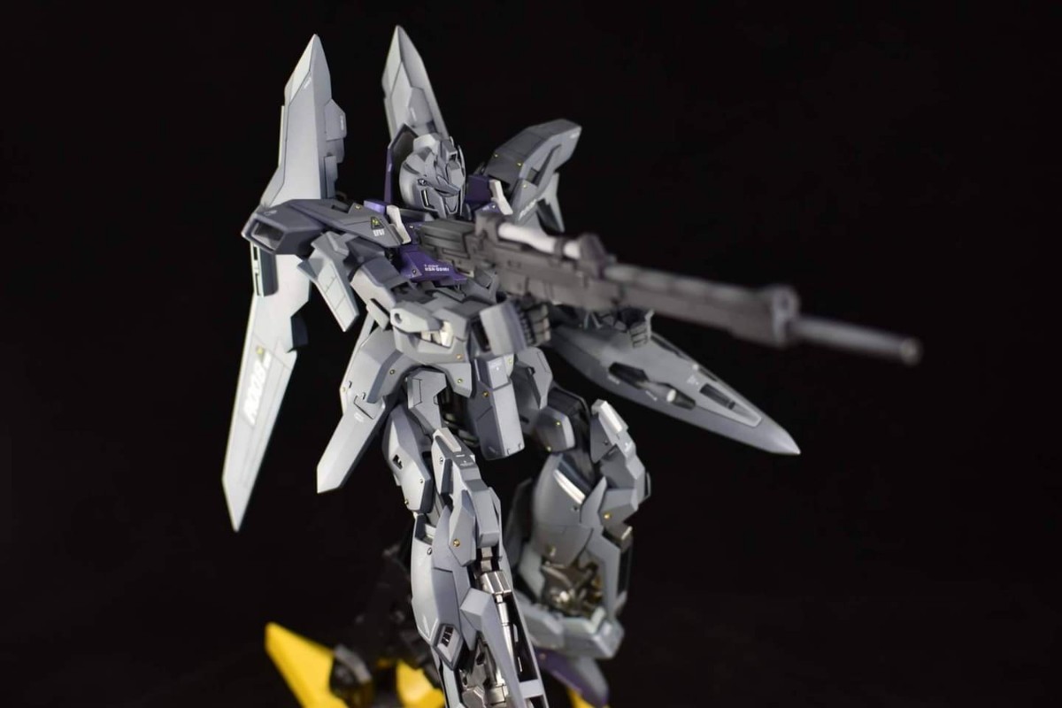 MGデルタプラス塗装済み完成品 ガンプラ 機動戦士ガンダムUC MG デルタ