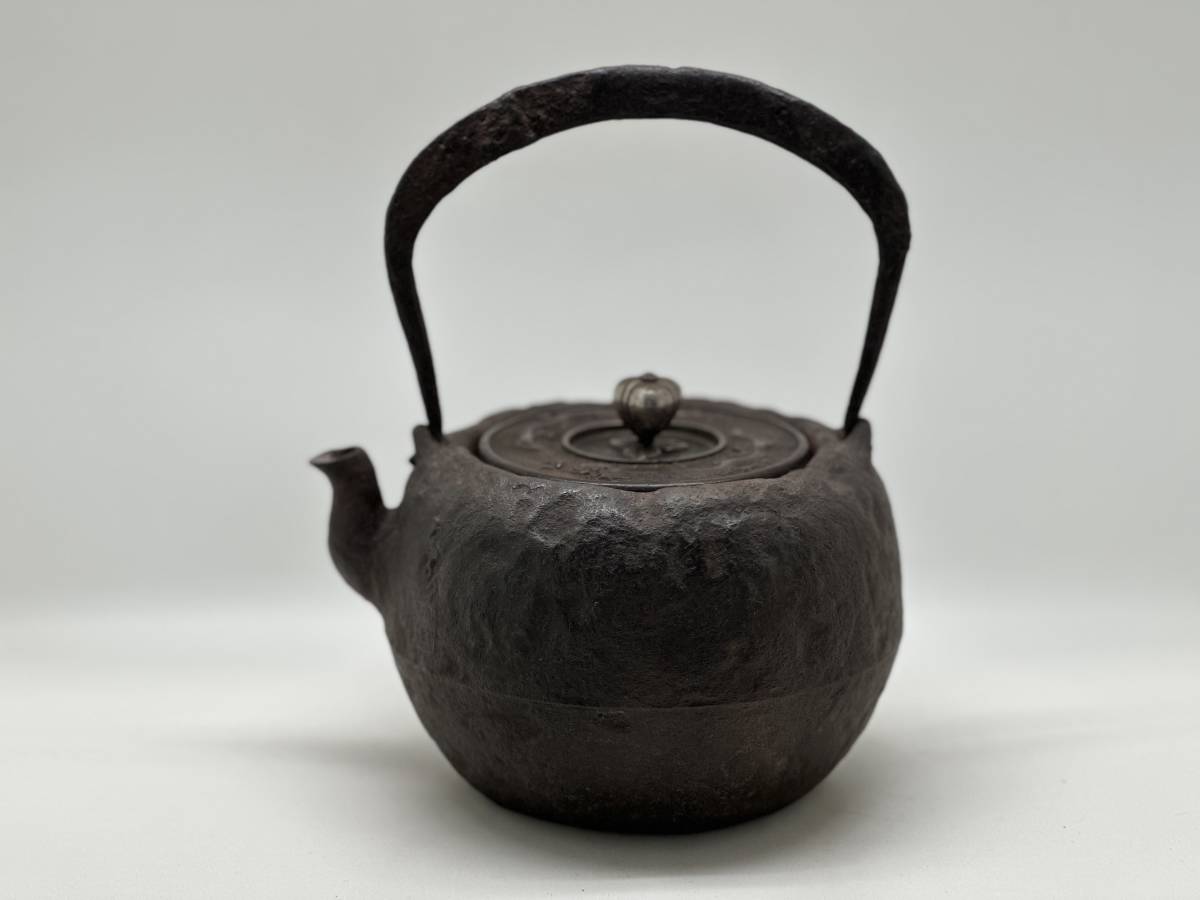 名人 大国造 鉄瓶 時代物 時代名人 大國造 在銘 古銅鏡蓋 鉈堤手 鉄瓶 # 09 2026年