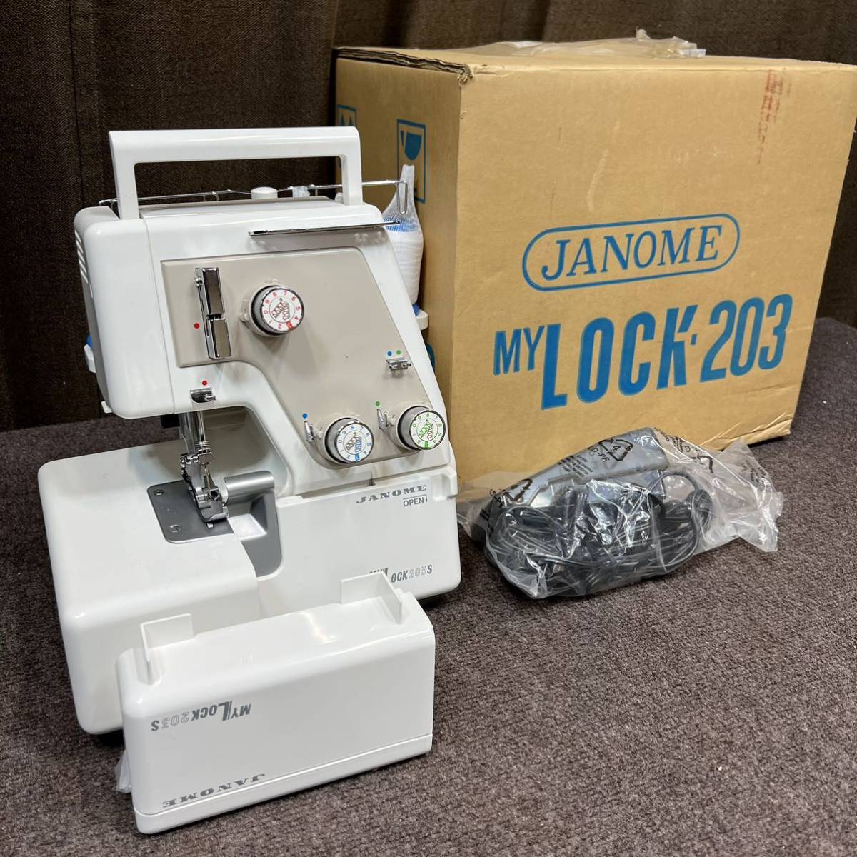 KJ3166a）通電OK 針の上下動きOK JANOME ジャノメ ロックミシン MYLOCK