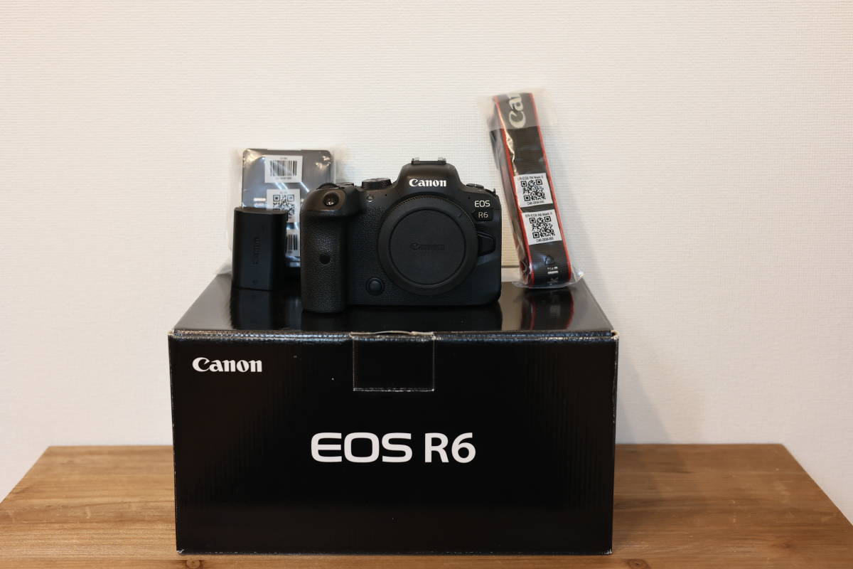 Canon EOS R6 ボディ35㎜ フルサイズ 1眼ミラーレスカメラ 元箱付き