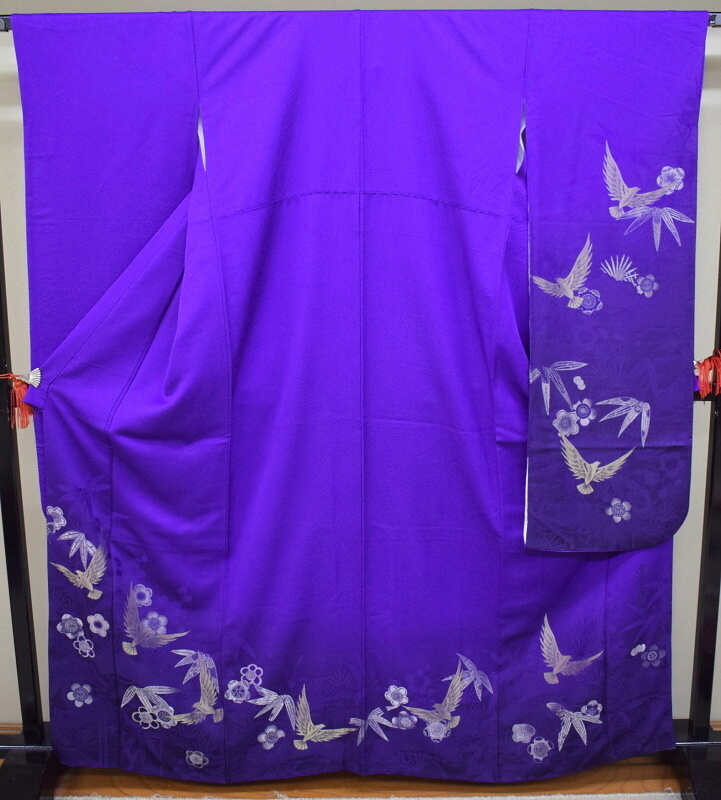 【凛々】17J　中古品 正絹 斉藤三才 振袖 紫 三才鳥 縫い取り　身丈166裄68