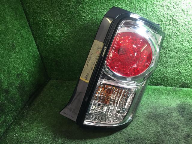 カローラルミオン DBA-NZE151N 右テールランプ リア レンズ 070 72870