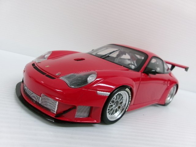 ミニチャンプス 1/18 ポルシェ 911 GT3 RSR 2004 レッド (7242-216