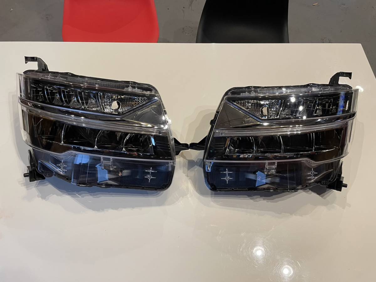 純正格安 ムーヴ カスタム LA150S LA160S ヘッドライト ヘッドランプ