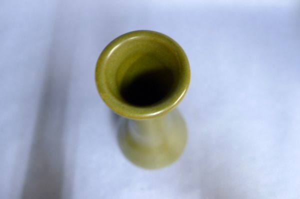 Q060 美品 苗代川焼 薩摩焼 荒木陶窯 幹二郎造 緑薩摩鶴首花入 花瓶 