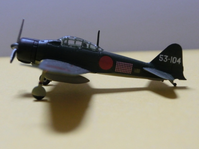 日本海軍 零戦21型 撃墜王「零戦虎徹」岩本徹三搭乗機」1／144 