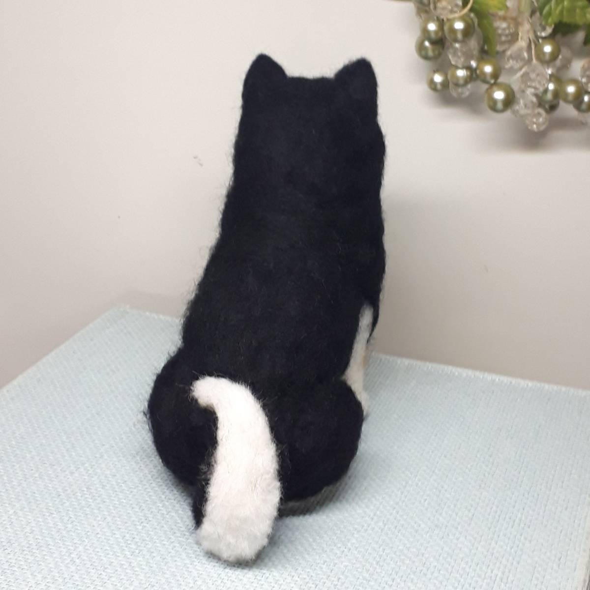 羊毛フェルト 犬 柴犬 黒柴(羊毛フェルト)｜売買されたオークション