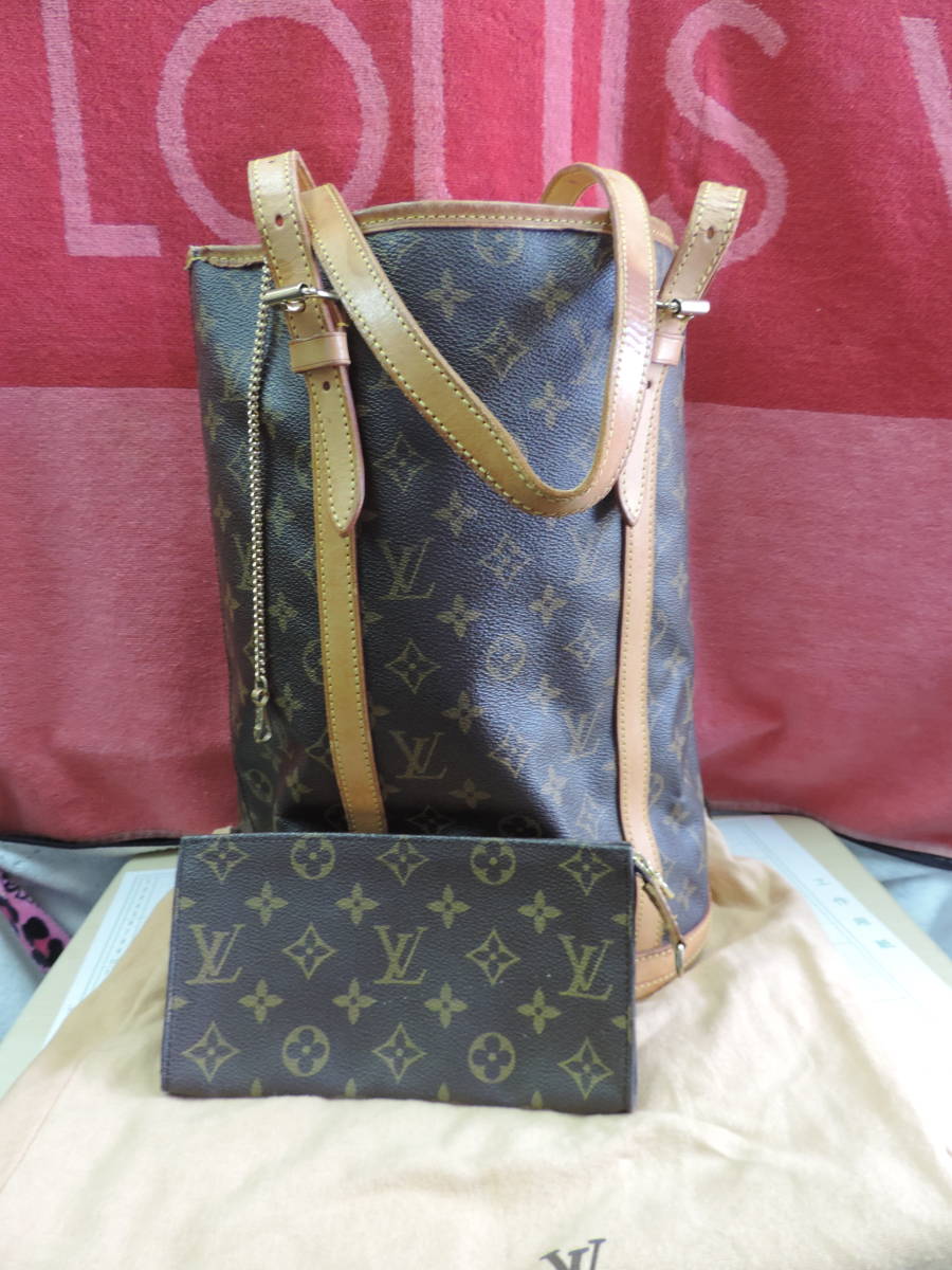 ルイ・ヴィトン LOUIS VUITTON モノグラム バケット GM ポーチ付き