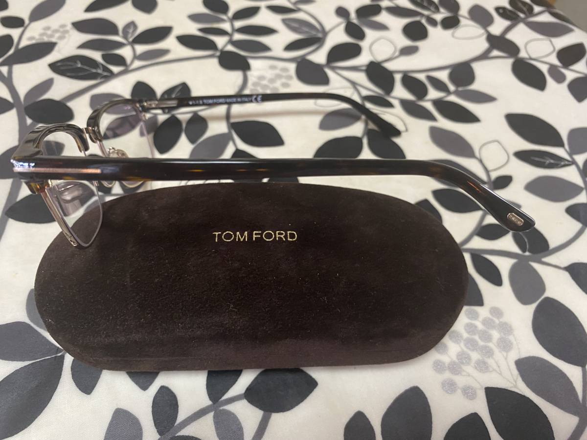 TOMFORD トムフォード TF5504 052 メガネ サングラス レイバンの入札