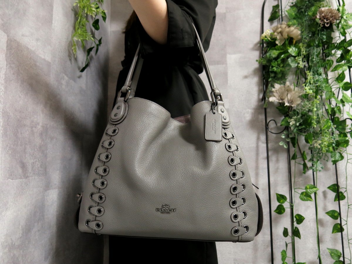  超 同様 COACH コーチ 21348 イーディー ガンメタ金具 ロゴ レザー 本革 ショルダー バッグ バトルシップグレイ Js36990(その他)｜売買されたオークション情報、yahooの商品情報をアーカイブ公開 - かばん、バッグ