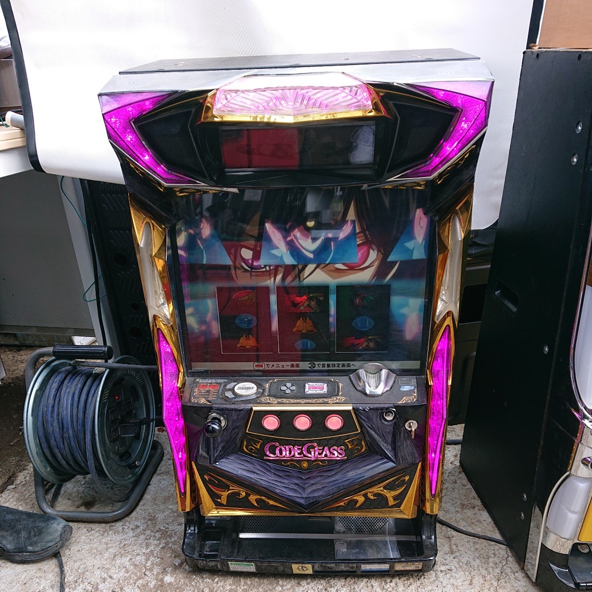 コードギアス 反逆のルルーシュ 実機 Sammy 商談中パチスロ実機 コイン