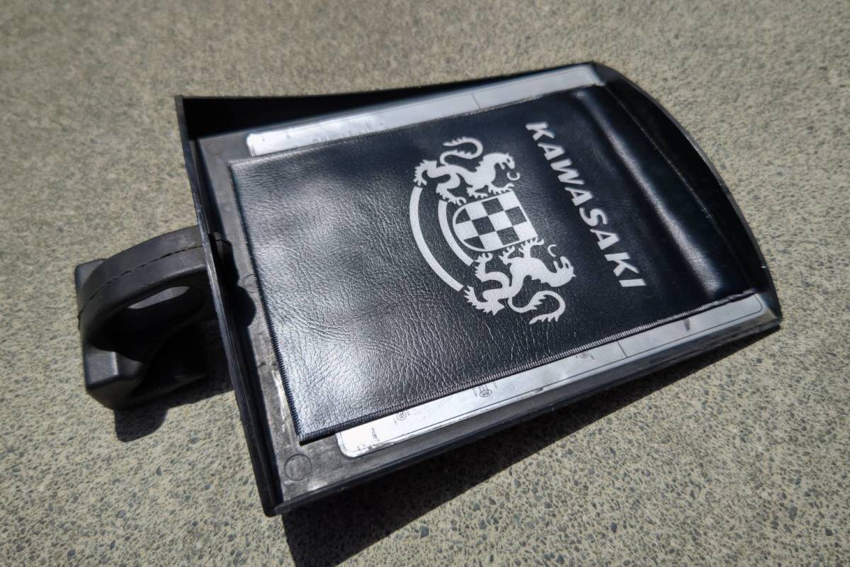 KAWASAKI車検証入れ Z1Z2Z900Z400FXZ750FXZ750RSマッハKH絶版ナナマル