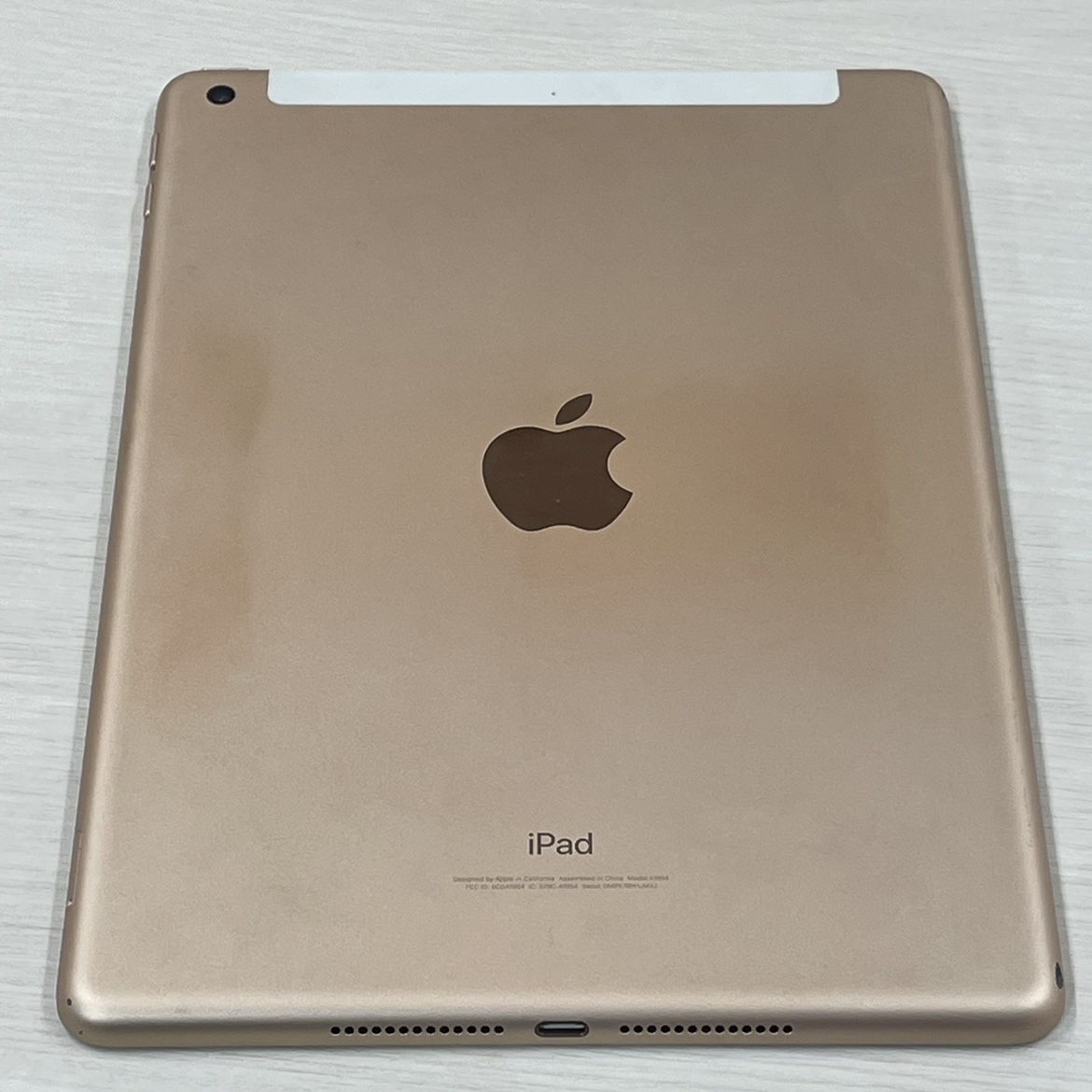 ☆Apple iPad第6世代☆32GB☆ピンク☆A1954☆付属品有☆起動○☆初期化 
