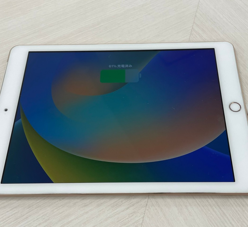 ☆Apple iPad第6世代☆32GB☆ピンク☆A1954☆付属品有☆起動○☆初期化 
