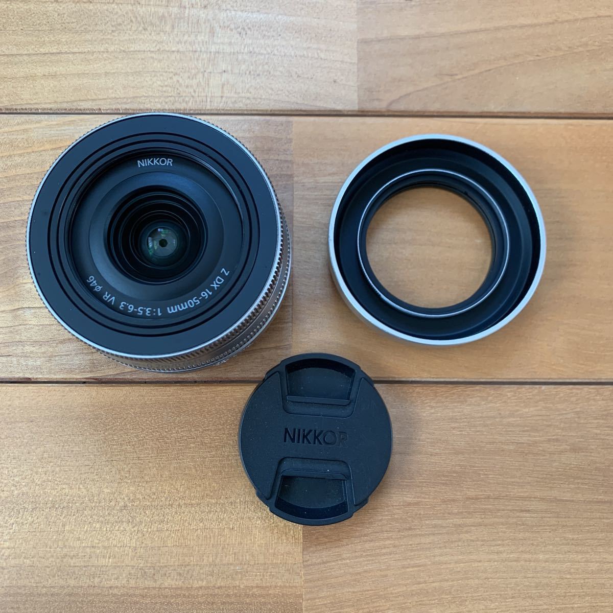 NIKKOR DX16-50 f3.5-6.3 ニコンzレンズ　フードとフィルター付き