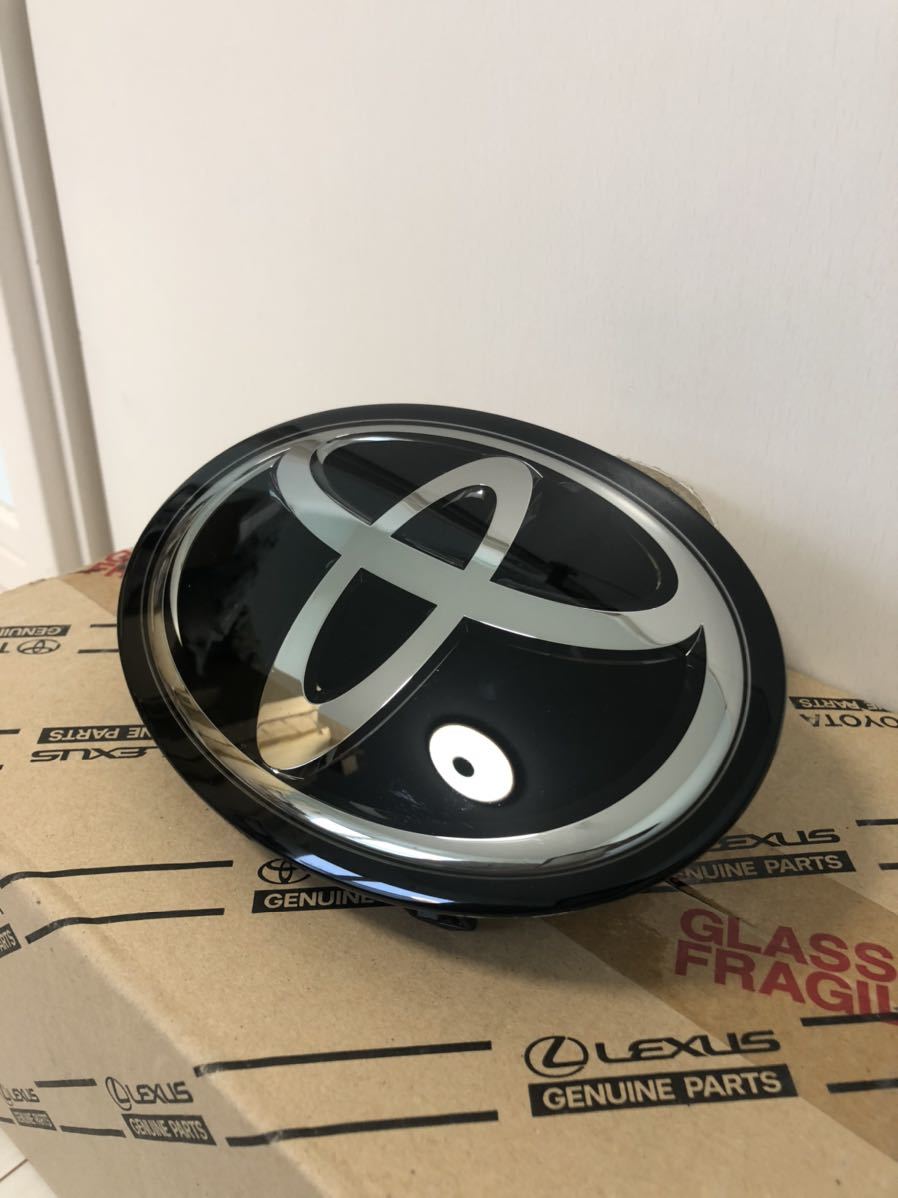 美品 プリウス 50系 後期 RAV4 50系 カムリ 70系 トヨタ純正 フロント 