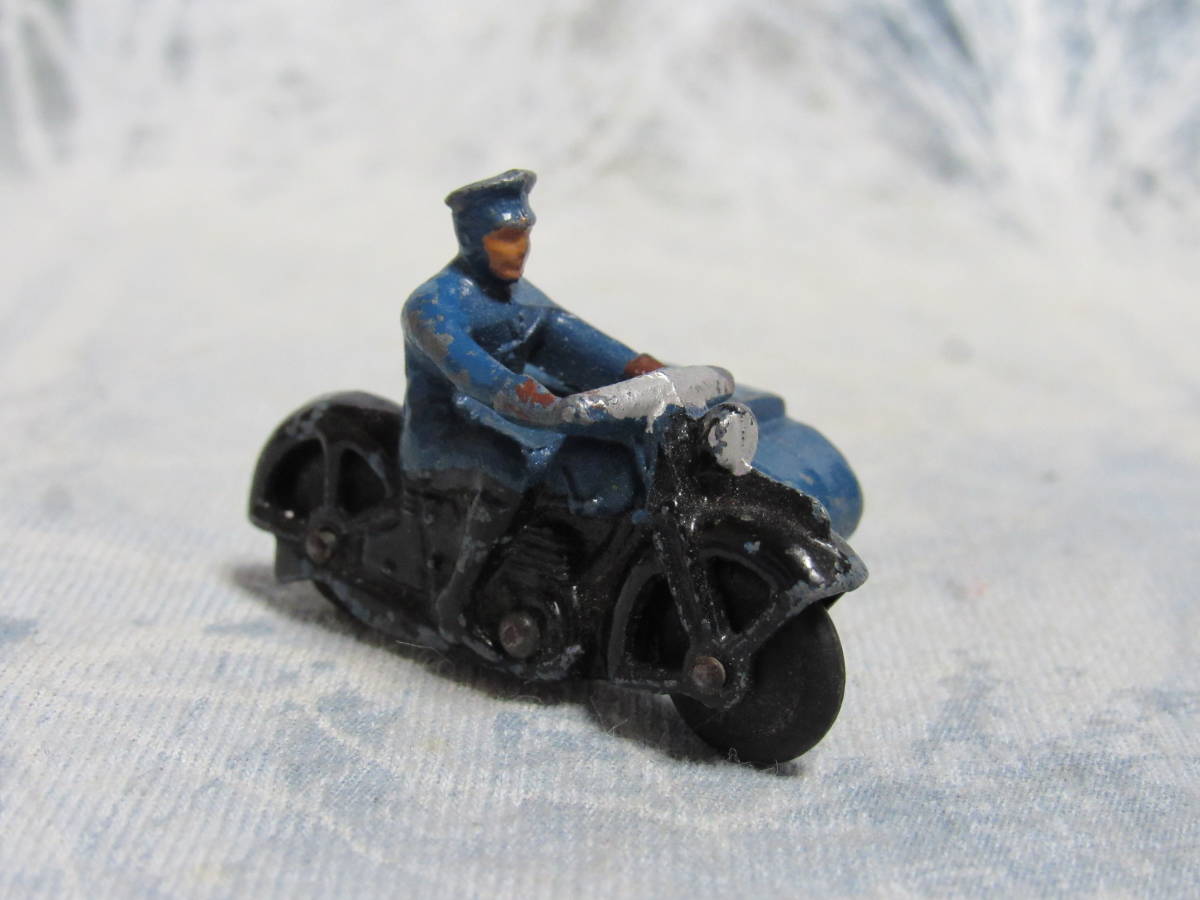 DINKY TOYS 43 B Side Car RAC noir et bleu, après guerre. M - Lot 388