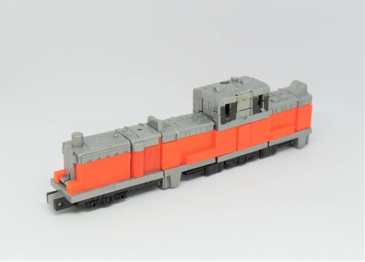□ TAKARA タカラ ダイアクロン トレインロボ DE10形 ディーゼル機関車 