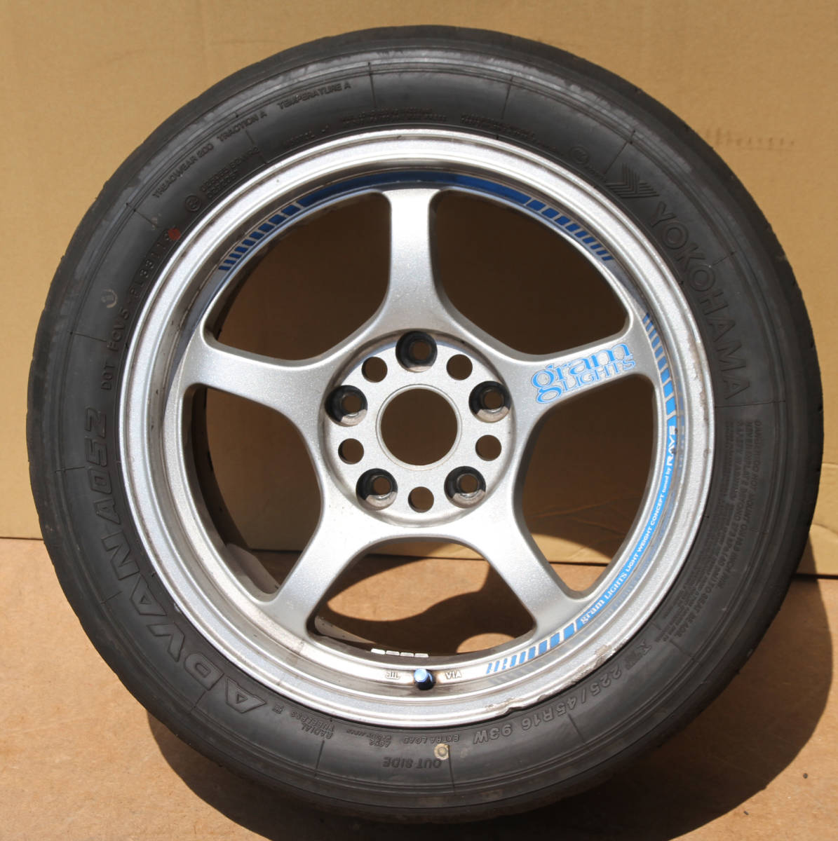 16インチ RAYS gramlights 57C 2本セット PCD114.3 5孔 16×8JJ 30 