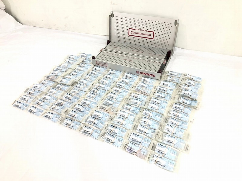 【新品】☆SYNTHES/シンセス ベーシックスクリューセット コーテックススクリューセット ボーンスクリュー 医療器具ケース (120) BF6IK-W
