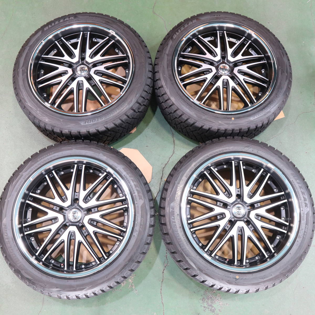 ランクル200LX570/22インチスタッドレスタイヤホイールセット 