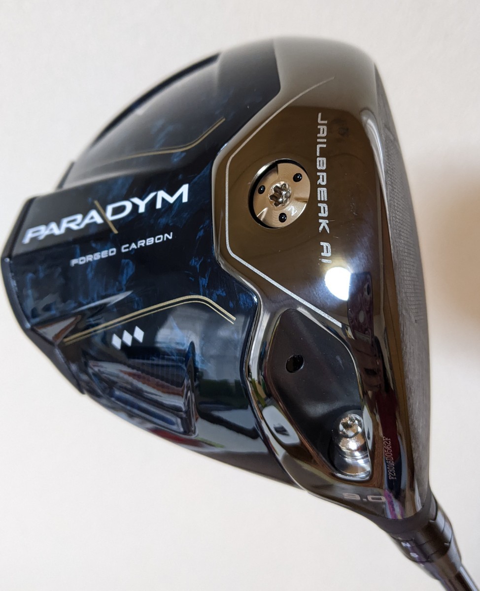 【新品同様品】キャロウェイパラダイム　トリプルダイヤモンド　ドライバー　シャフトTENSEI55CW　Sフレックスロフト９度ヘッドカバー付き