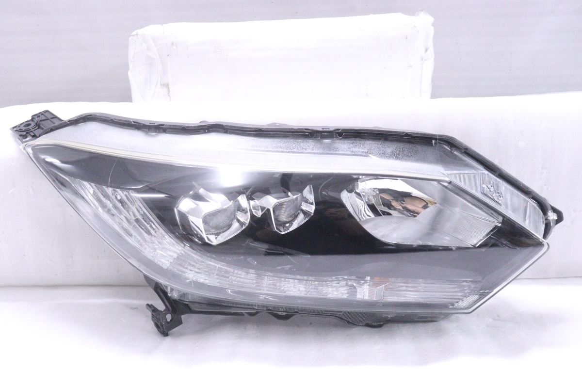 36-991☆前期 LED RU1 ヴェゼル☆右ヘッドライト KOITO 100-62164 打刻: