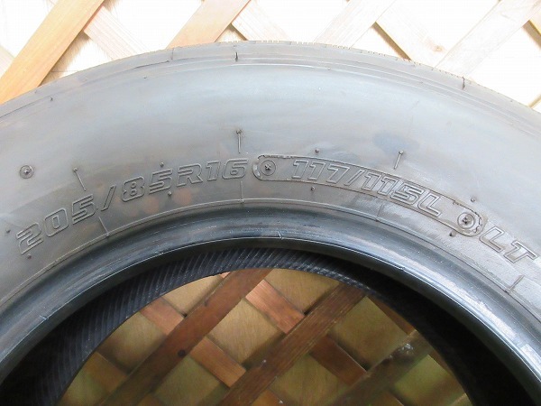 L122】205/85R16 117/115L ヨコハマ SUPER STEEL RY108A 2本セット