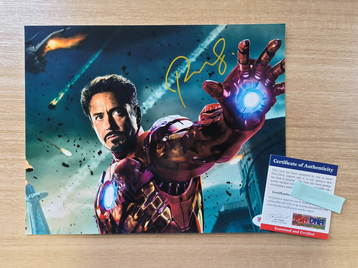 ロバート・ダウニーJr. 直筆サイン入り アベンジャーズ フォト