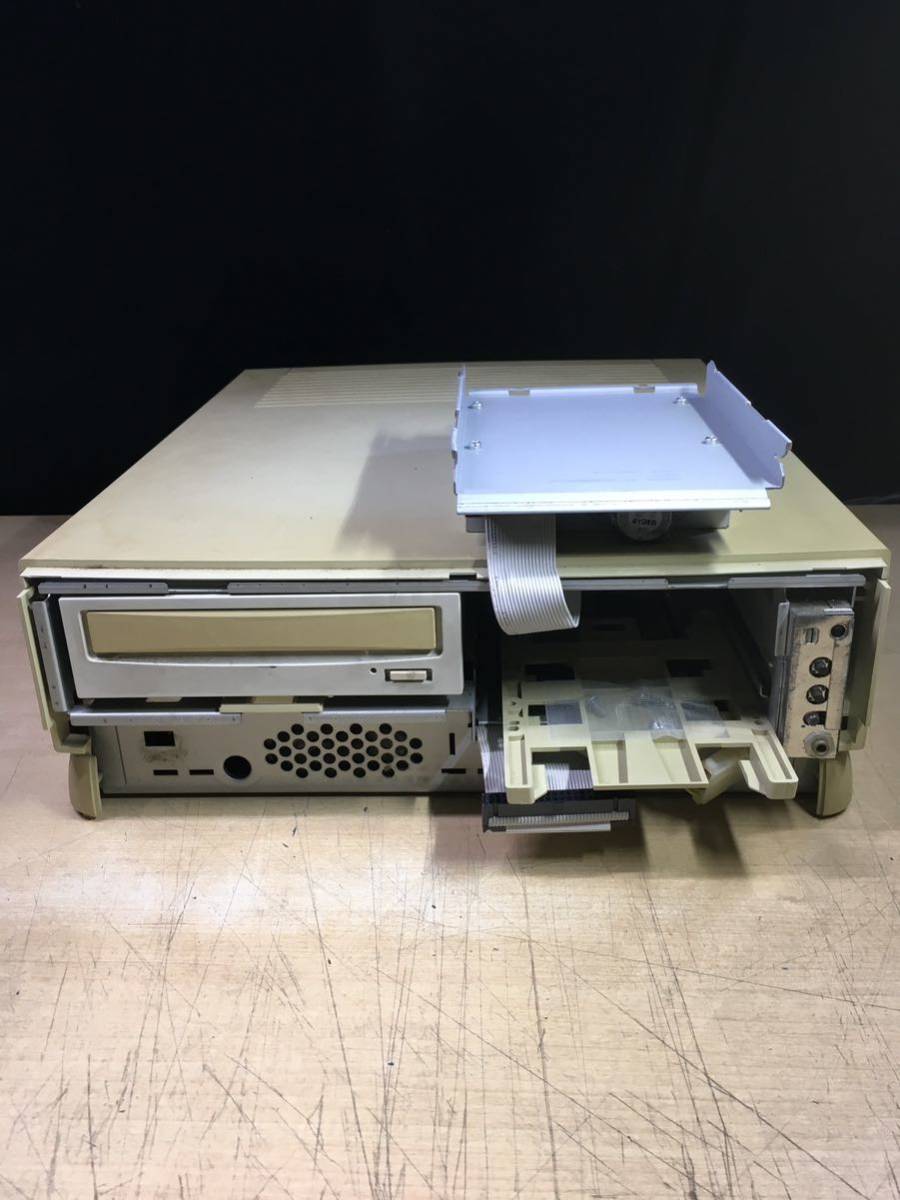 送料無料】(061505) 1995年製 Macintosh LC630 ジャンク品
