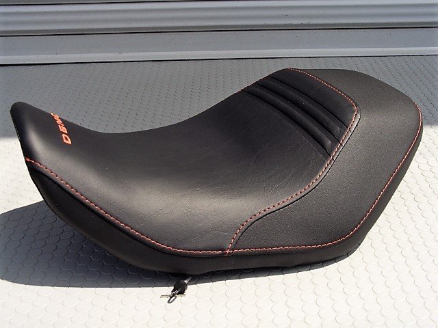 ◎ナイトスター RH975/S リーチ デモシート（オレンジステッチ 足つき 