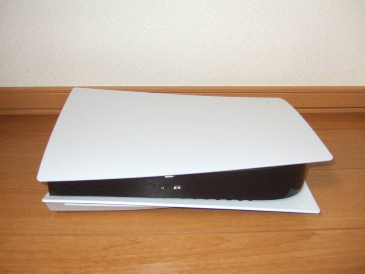 PlayStation 5 グランツーリスモ7 同梱版 (CFIJ-10002) GT7コード付き 