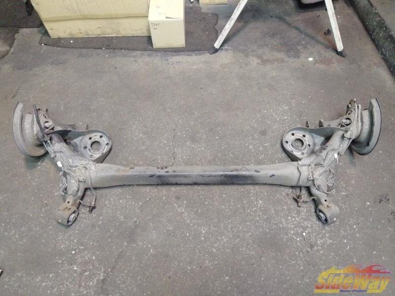 X_プリウス(ZVW30)リアホーシング【734T】