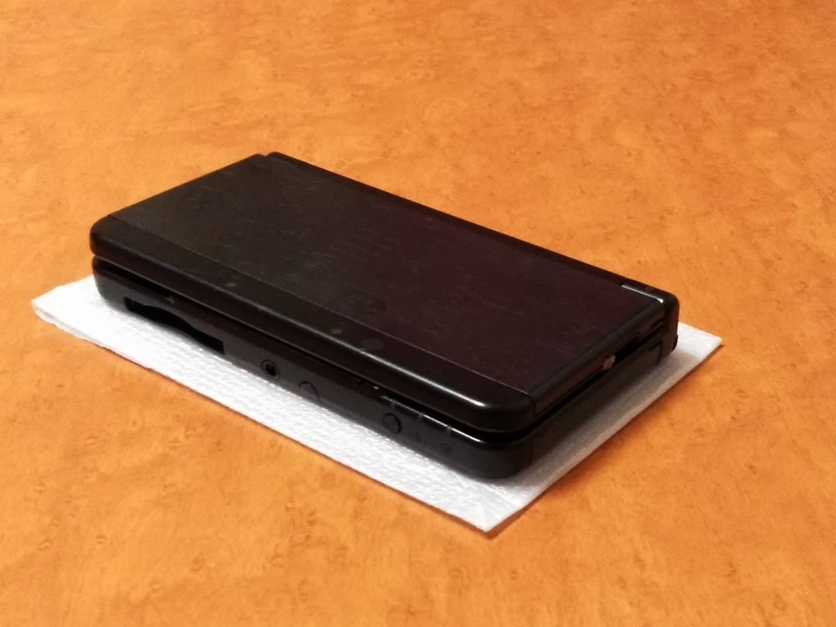 希少 New3DS ブラック 中古 Ver11.7.0-40J 付属完品・別売AC 液晶面 
