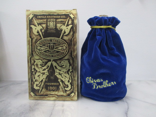 H76◆古酒◆1円～◆ ロイヤルサルート 21年 青 陶器ボトル 巾着/箱付 700ml 40％ 総重量1330g