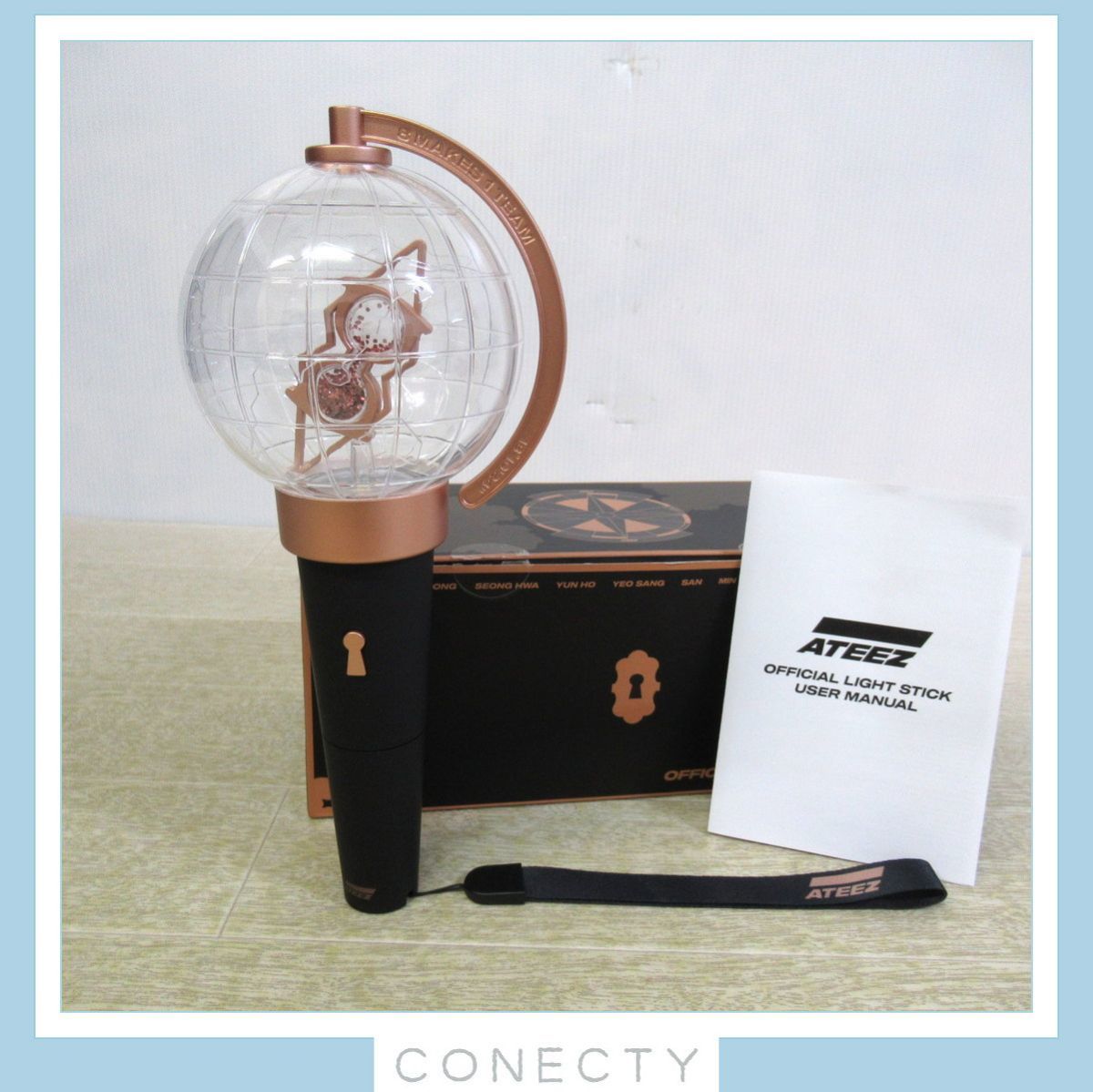 Qoo10] KQエンターテインメント [2024新型/正規品]ATEEZ 公式 ATEEZ ペンライト セット 最終価格‼️