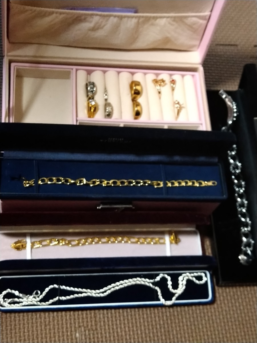 ジュエリーケース付ゴールドシルバー刻印まとめて