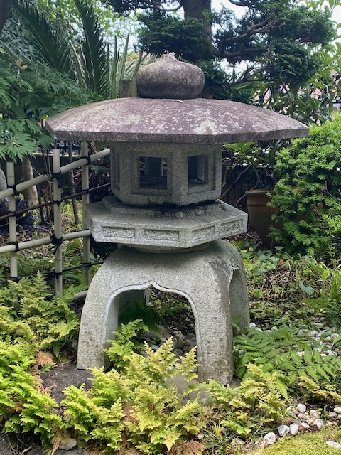 ①逸品 時代 石灯篭 石灯籠【東京 直接引取限定】検立灯篭御影石出雲来 