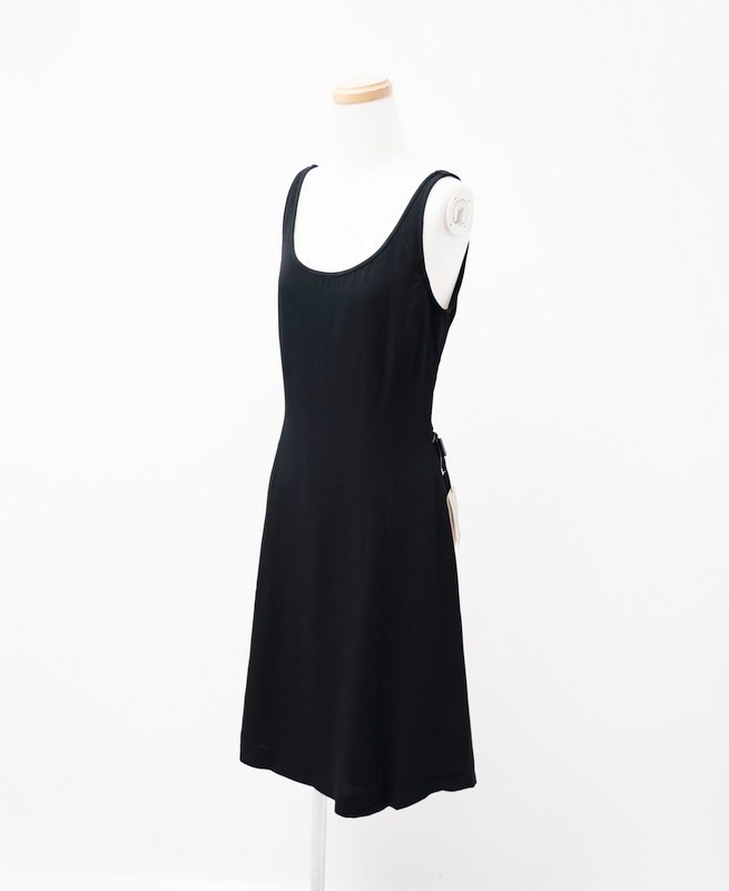  GM6780 イタリア製 エンポリオアルマーニ EMPORIO ARMANI ワンピ―ス 膝下丈 42 ブラック(女性用)｜売買されたオークション情報、yahooの商品情報をアーカイブ公開 - オークファン 女性用