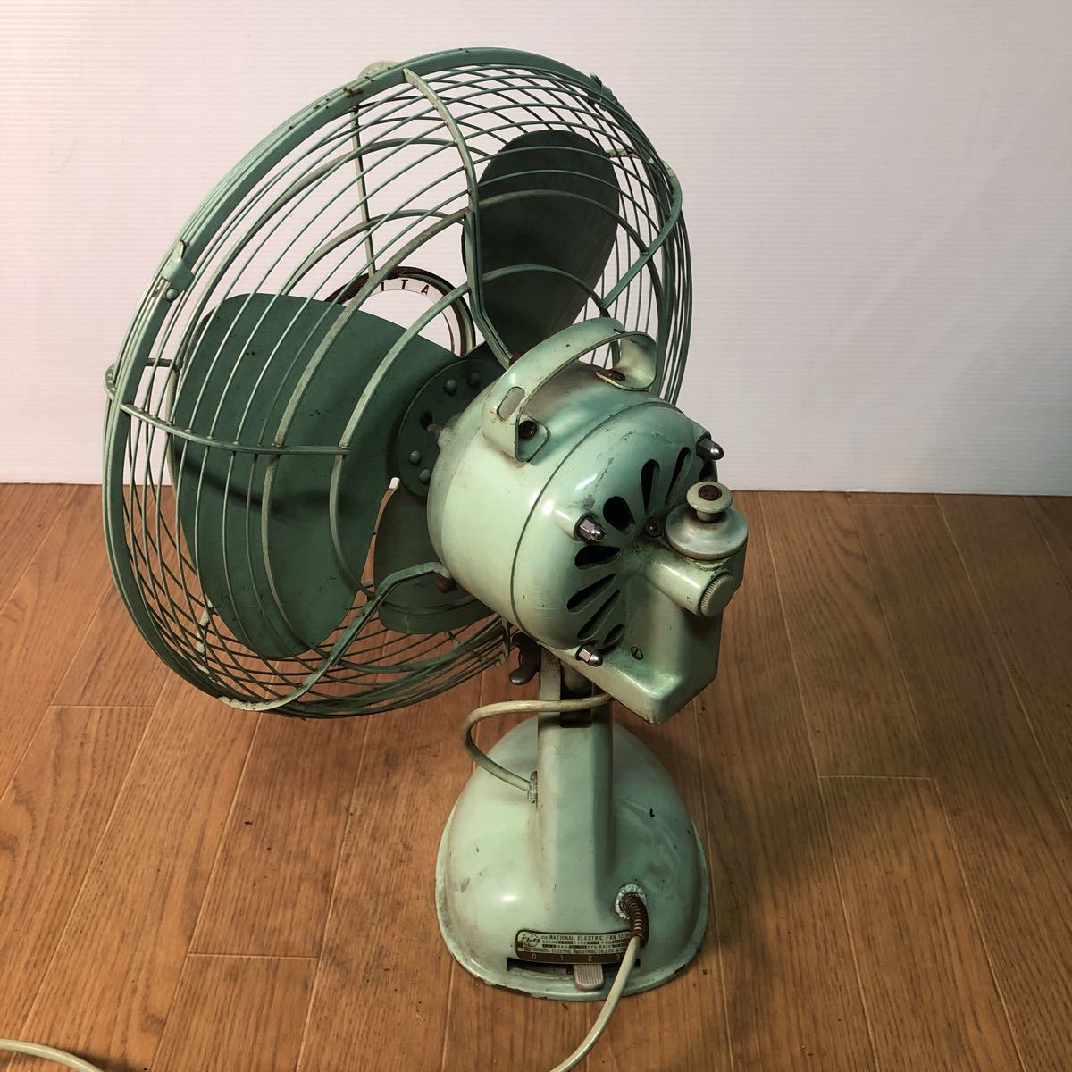 ナショナル レトロ扇風機 鉄3枚羽根 ライトグリーン M-2(扇風機)｜売買