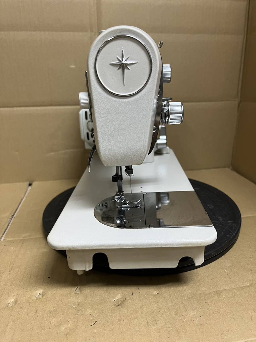 T497 JANOME MODEL 672 ジャノメミシン⁄通電OK 破損あり ジャンク品